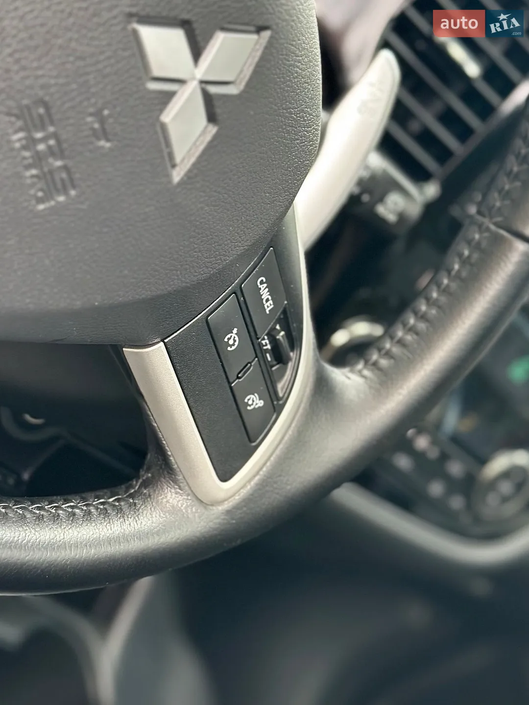 2015 Mitsubishi Outlander - мініатюра 86