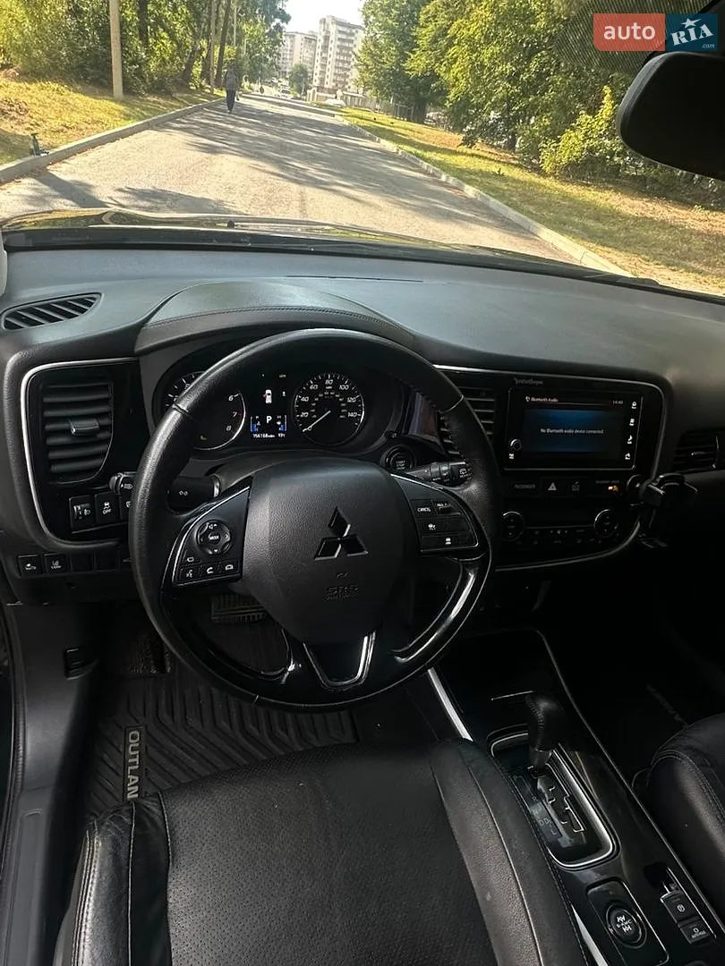 2018 Mitsubishi Outlander - мініатюра 13