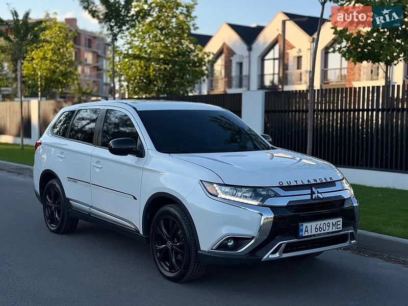 Mitsubishi Outlander 2019