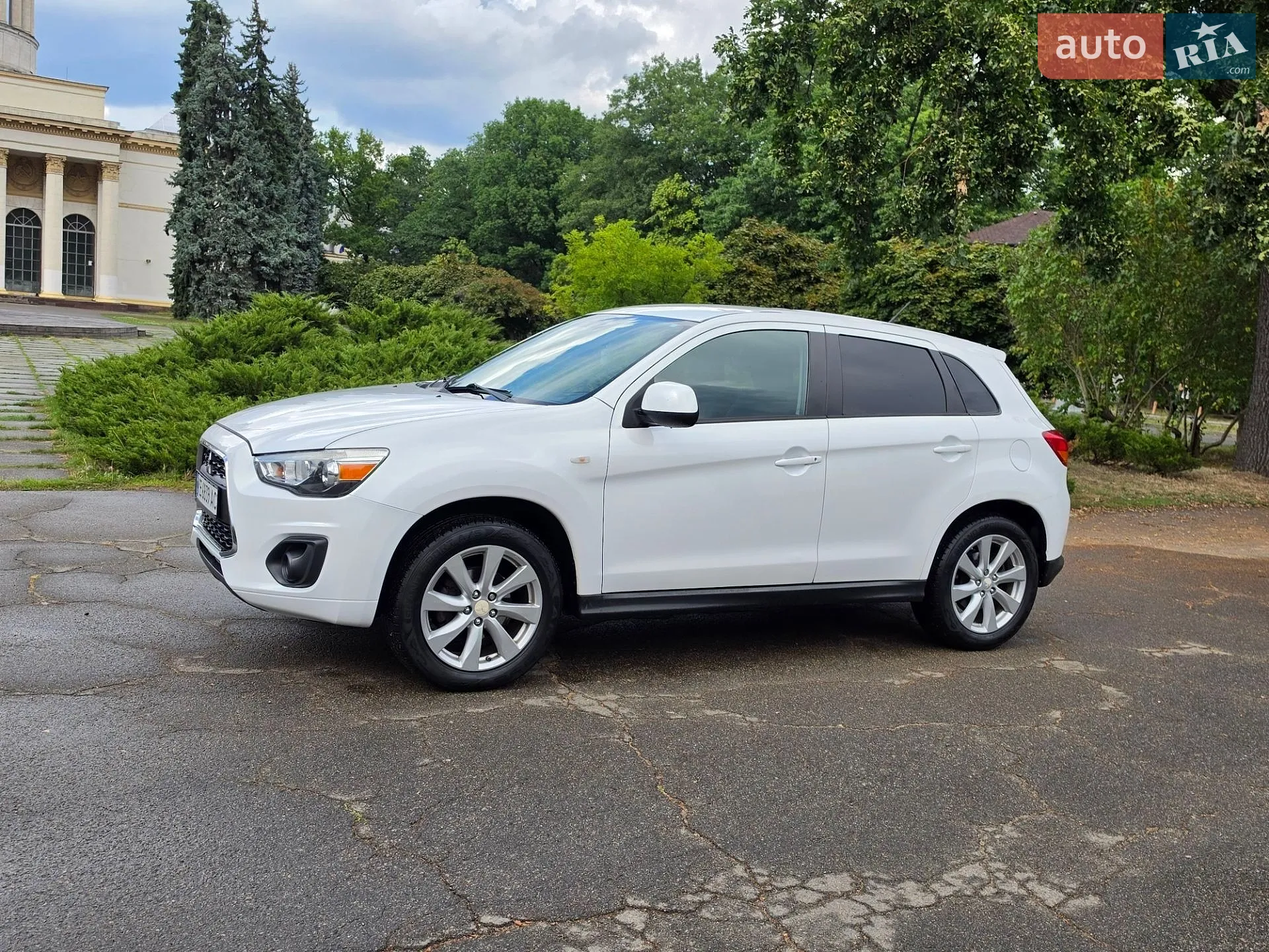 2015 Mitsubishi Outlander - мініатюра 12