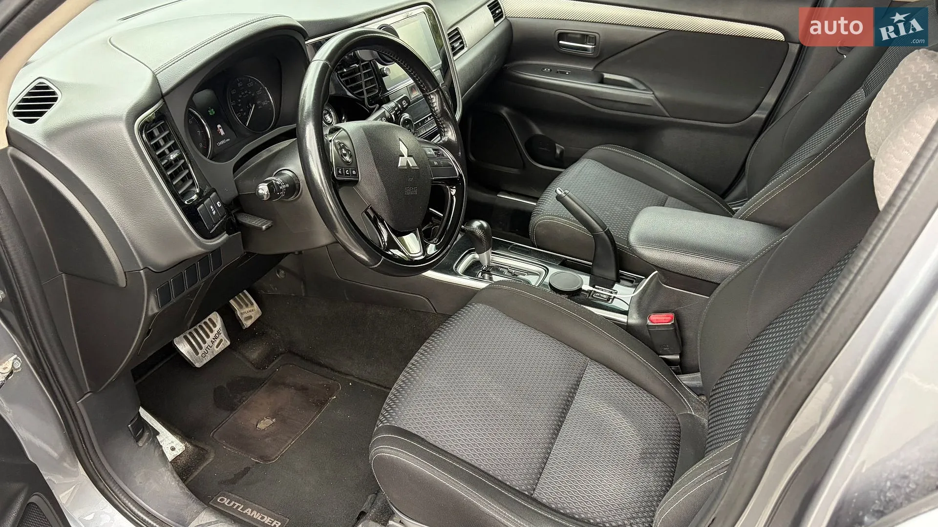 2017 Mitsubishi Outlander - мініатюра 11
