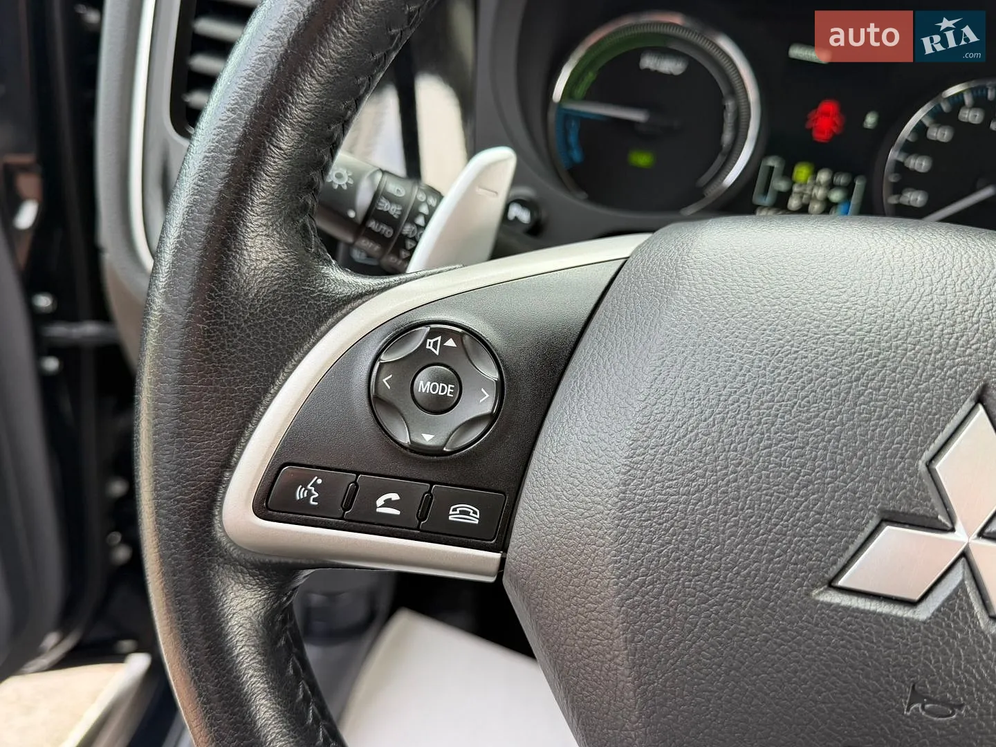 2015 Mitsubishi Outlander - мініатюра 89