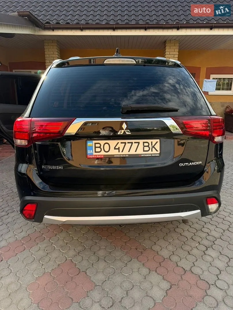 2017 Mitsubishi Outlander - мініатюра 8