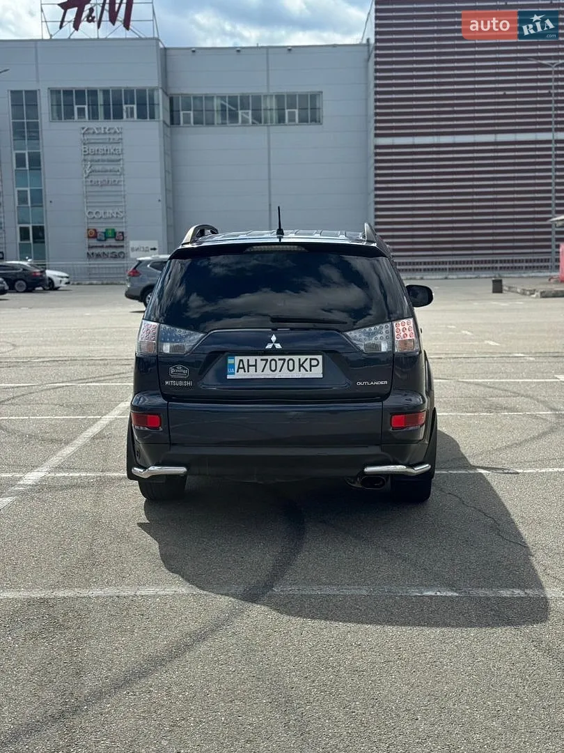 2010 Mitsubishi Outlander - мініатюра 4