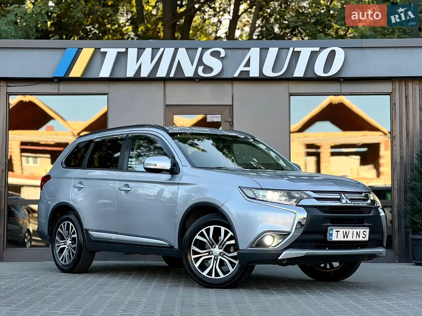 2016 Mitsubishi Outlander - мініатюра 17
