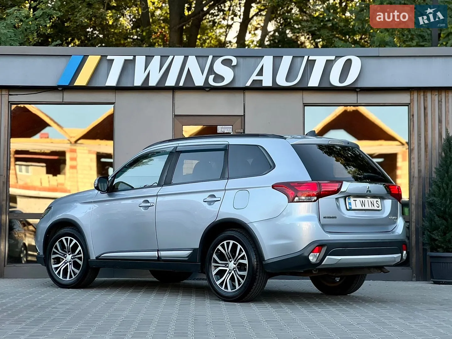 2016 Mitsubishi Outlander - мініатюра 24