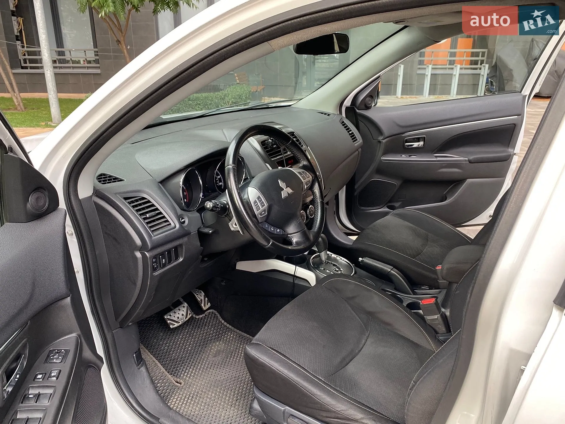 2013 Mitsubishi Outlander - мініатюра 20