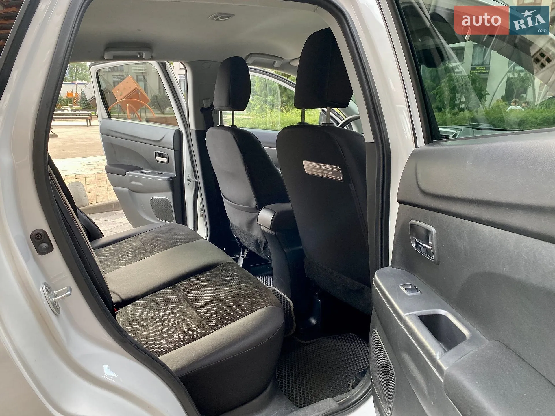 2013 Mitsubishi Outlander - мініатюра 24