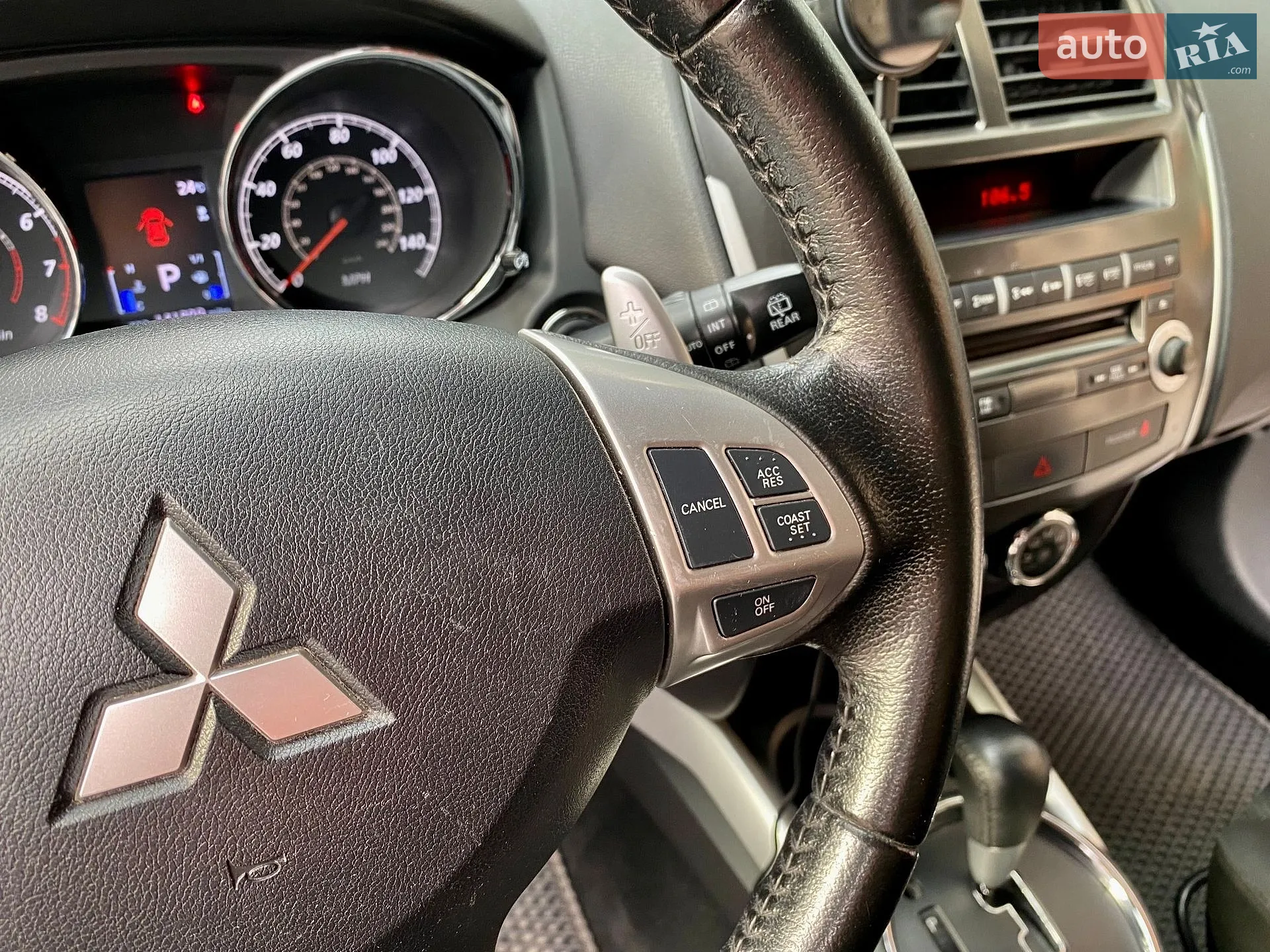 2013 Mitsubishi Outlander - мініатюра 31