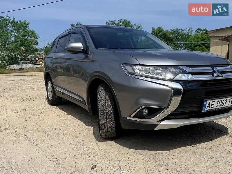 Mitsubishi Outlander
