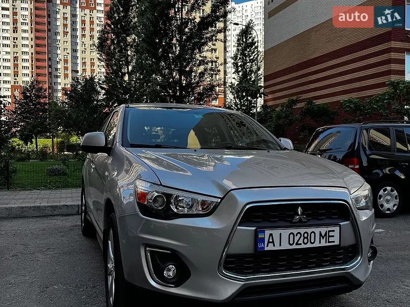 Mitsubishi Outlander 2015