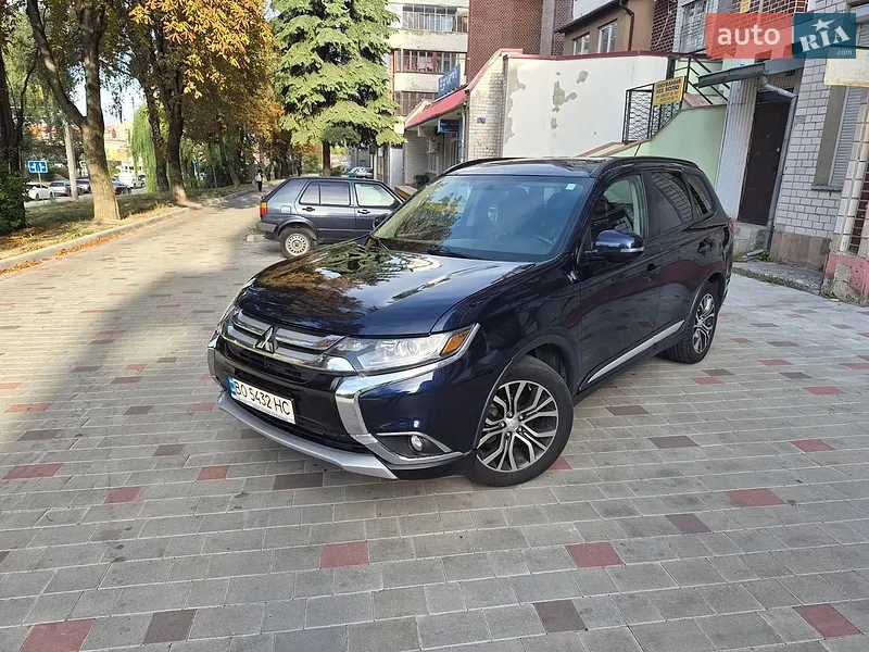 Mitsubishi Outlander 2015