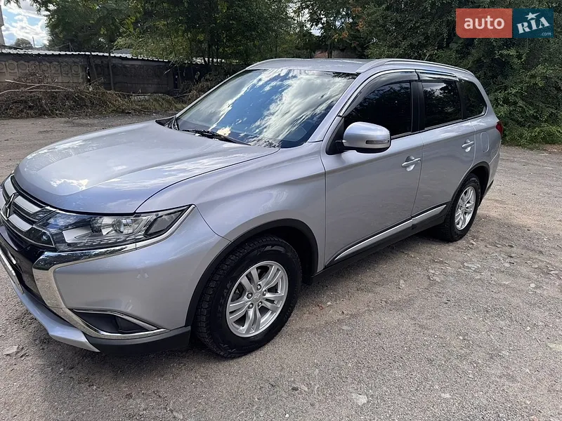 Mitsubishi Outlander