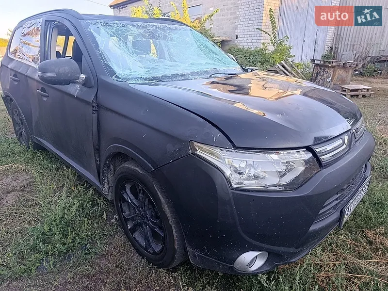 Mitsubishi Outlander 2014