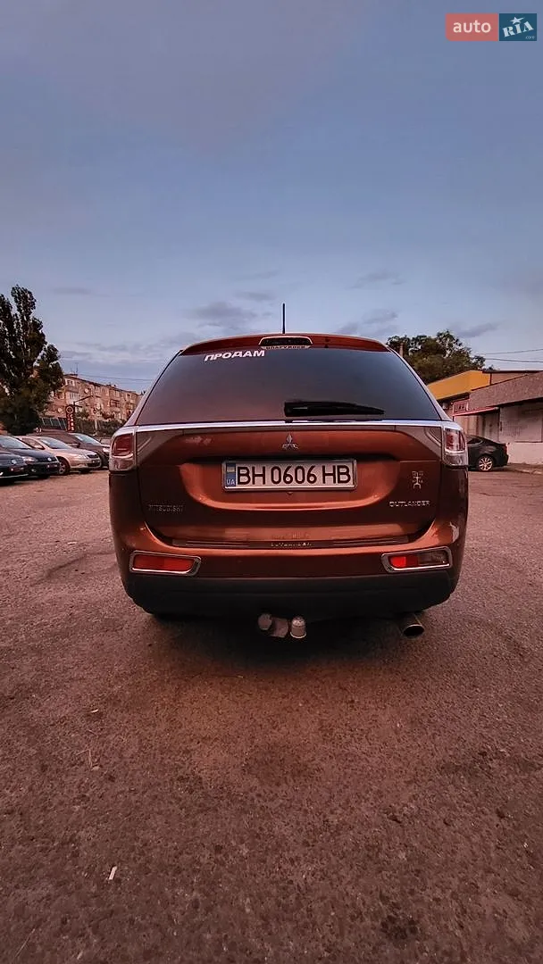 2013 Mitsubishi Outlander - мініатюра 13