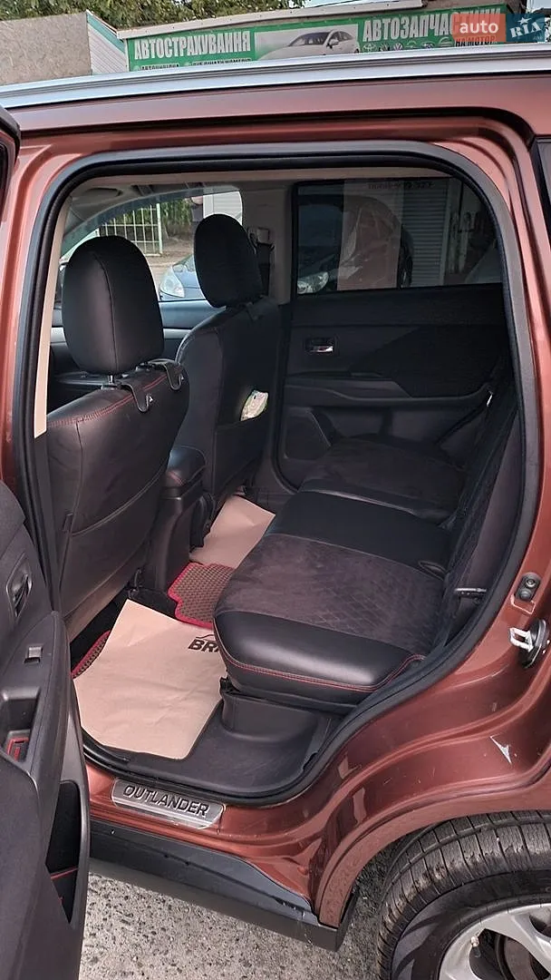 2013 Mitsubishi Outlander - мініатюра 23