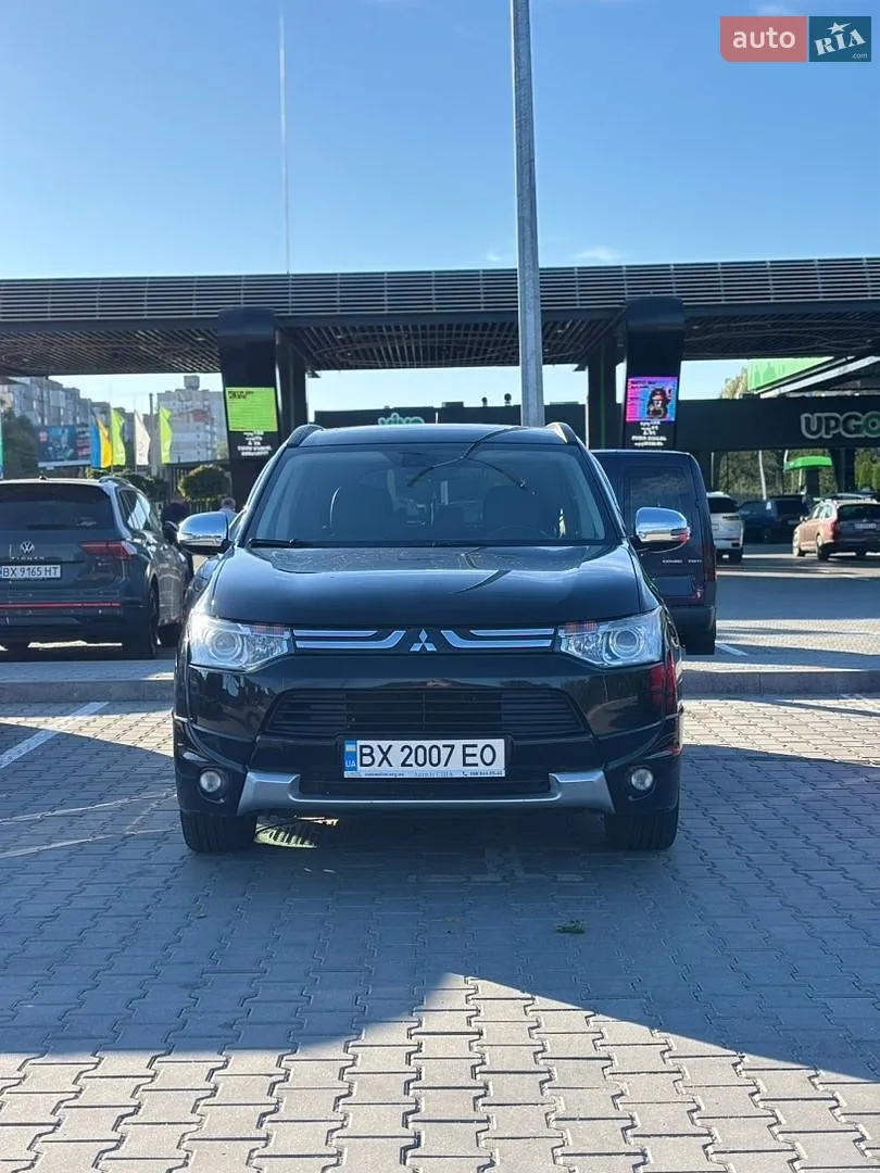 2013 Mitsubishi Outlander - мініатюра 2