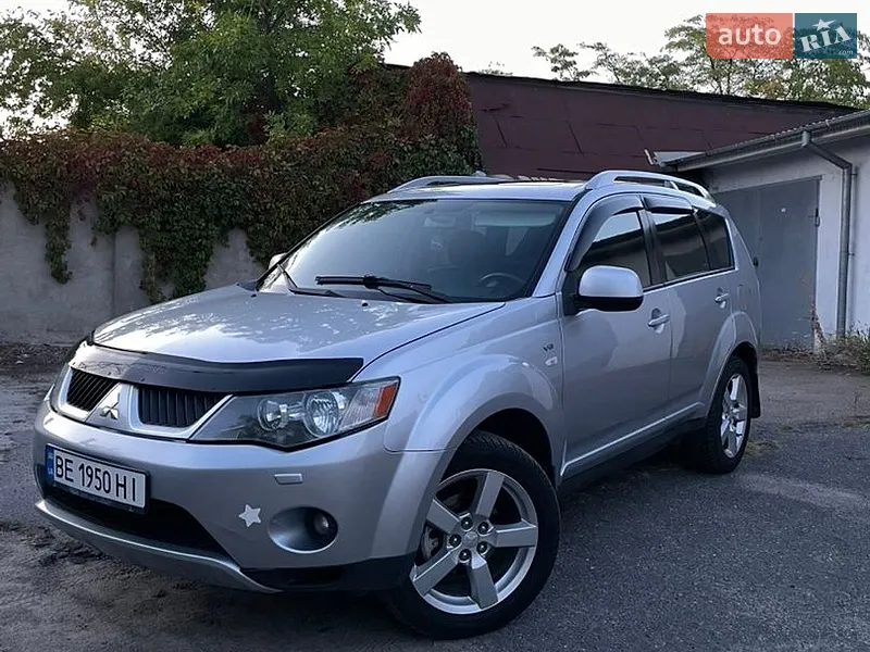 Mitsubishi Outlander