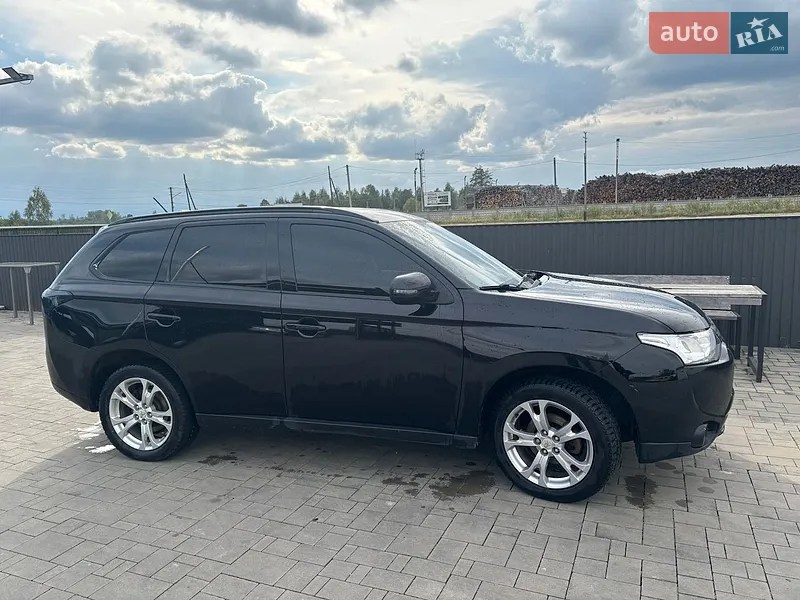 Mitsubishi Outlander
