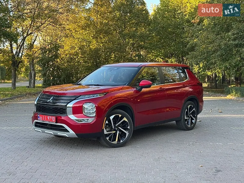 Mitsubishi Outlander 2024