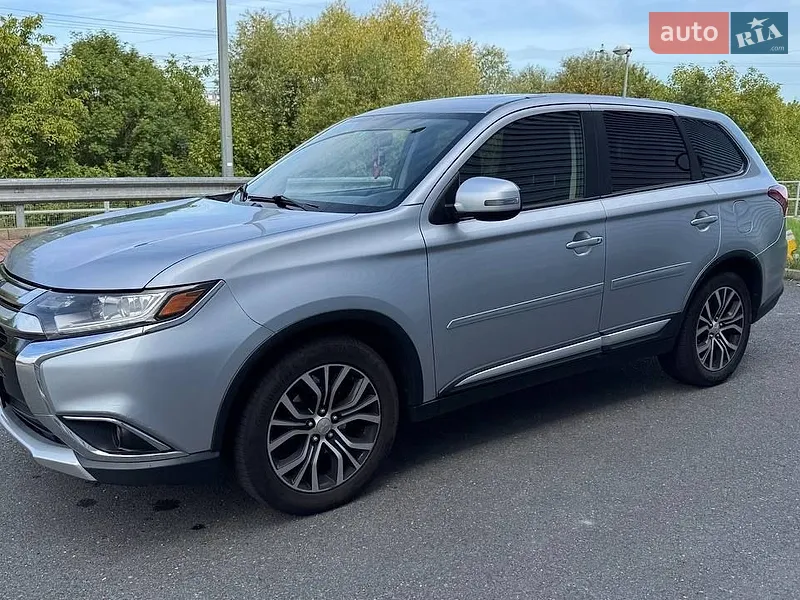 Mitsubishi Outlander