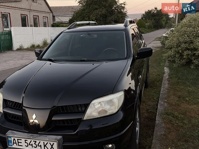 Mitsubishi Outlander 2005