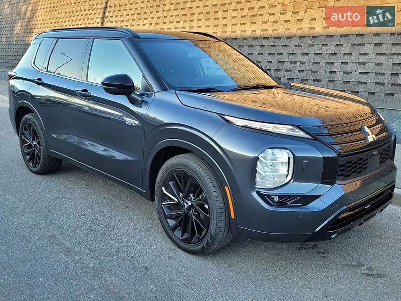 Mitsubishi Outlander 2024