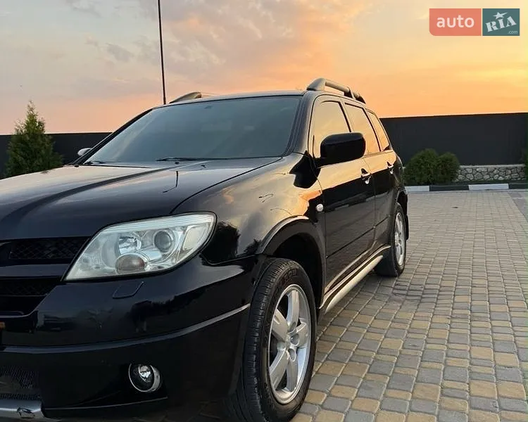 Mitsubishi Outlander