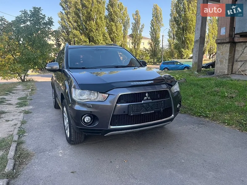 Mitsubishi Outlander