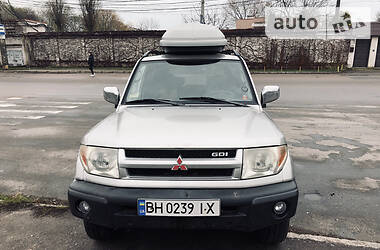 Внедорожник / Кроссовер Mitsubishi Pajero Pinin 2001 в Одессе