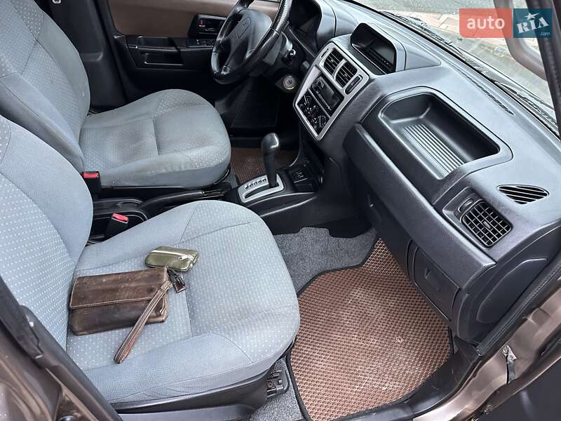 Позашляховик / Кросовер Mitsubishi Pajero Pinin 2002 в Миргороді