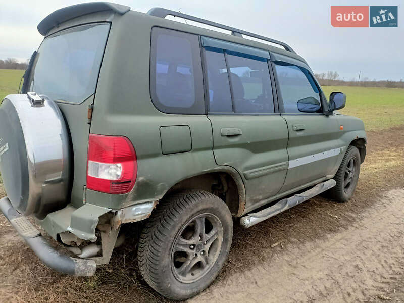Позашляховик / Кросовер Mitsubishi Pajero Pinin 2005 в Корнині