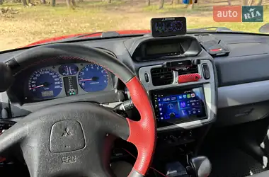 Mitsubishi Pajero Pinin 2000