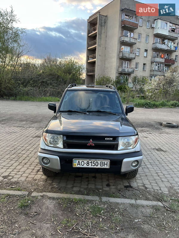 Внедорожник / Кроссовер Mitsubishi Pajero Pinin 2003 в Ужгороде