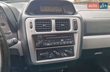 Позашляховик / Кросовер Mitsubishi Pajero Pinin 2005 в 