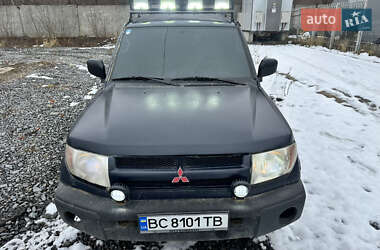 Внедорожник / Кроссовер Mitsubishi Pajero Pinin 2001 в Львове