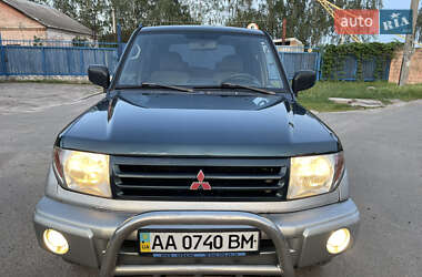 Позашляховик / Кросовер Mitsubishi Pajero Pinin 2002 в 