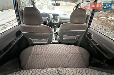 Внедорожник / Кроссовер Mitsubishi Pajero Pinin 2001 в 