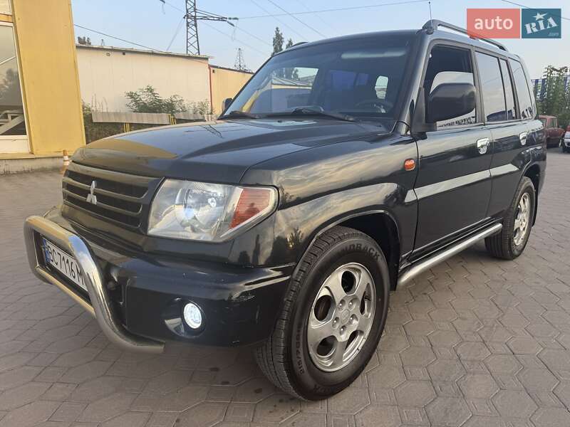 Внедорожник / Кроссовер Mitsubishi Pajero Pinin 2002 в 