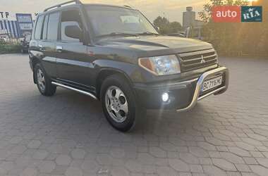 Внедорожник / Кроссовер Mitsubishi Pajero Pinin 2002 в 