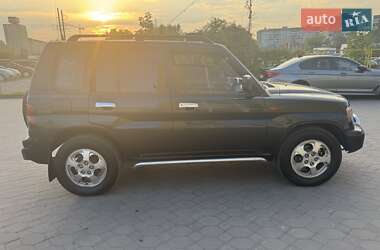 Внедорожник / Кроссовер Mitsubishi Pajero Pinin 2002 в 