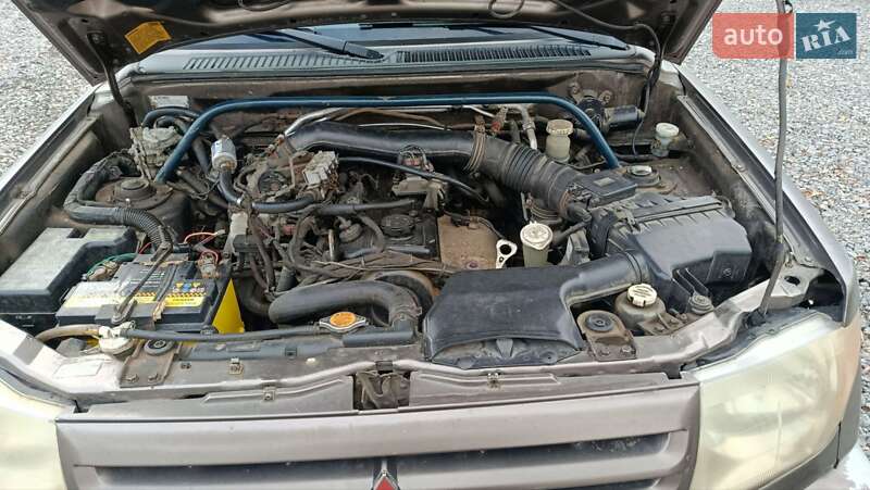 Позашляховик / Кросовер Mitsubishi Pajero Pinin 2002 в Вінниці