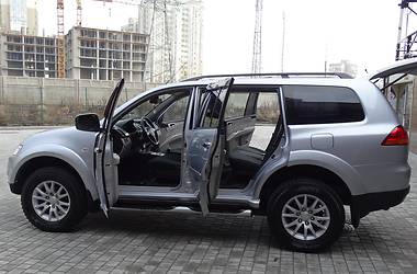 Внедорожник / Кроссовер Mitsubishi Pajero Sport 2011 в Одессе