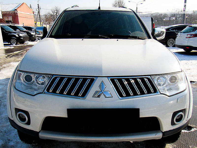 Mitsubishi Pajero Sport 2013 года