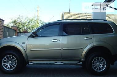 Внедорожник / Кроссовер Mitsubishi Pajero Sport 2011 в Чернигове