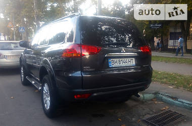 Внедорожник / Кроссовер Mitsubishi Pajero Sport 2012 в Одессе