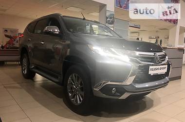 Внедорожник / Кроссовер Mitsubishi Pajero Sport 2018 в Киеве