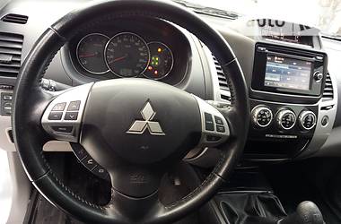 Внедорожник / Кроссовер Mitsubishi Pajero Sport 2014 в Ровно