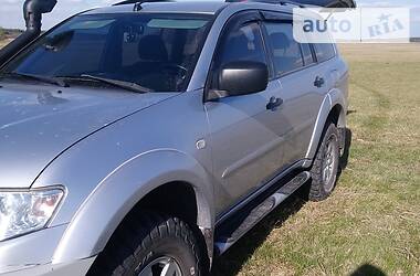 Позашляховик / Кросовер Mitsubishi Pajero Sport 2011 в 