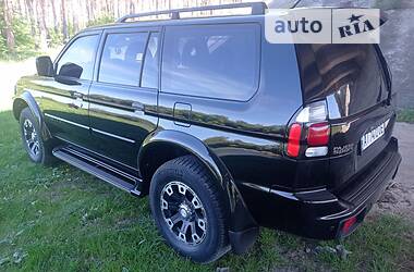 Внедорожник / Кроссовер Mitsubishi Pajero Sport 2005 в Житомире